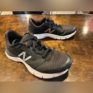 Womens Newbalance Black 6.5 Sneakers WX700QA1